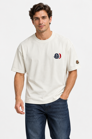 T-Shirt MONCLER Practical style combining comfort and everyday elegance.