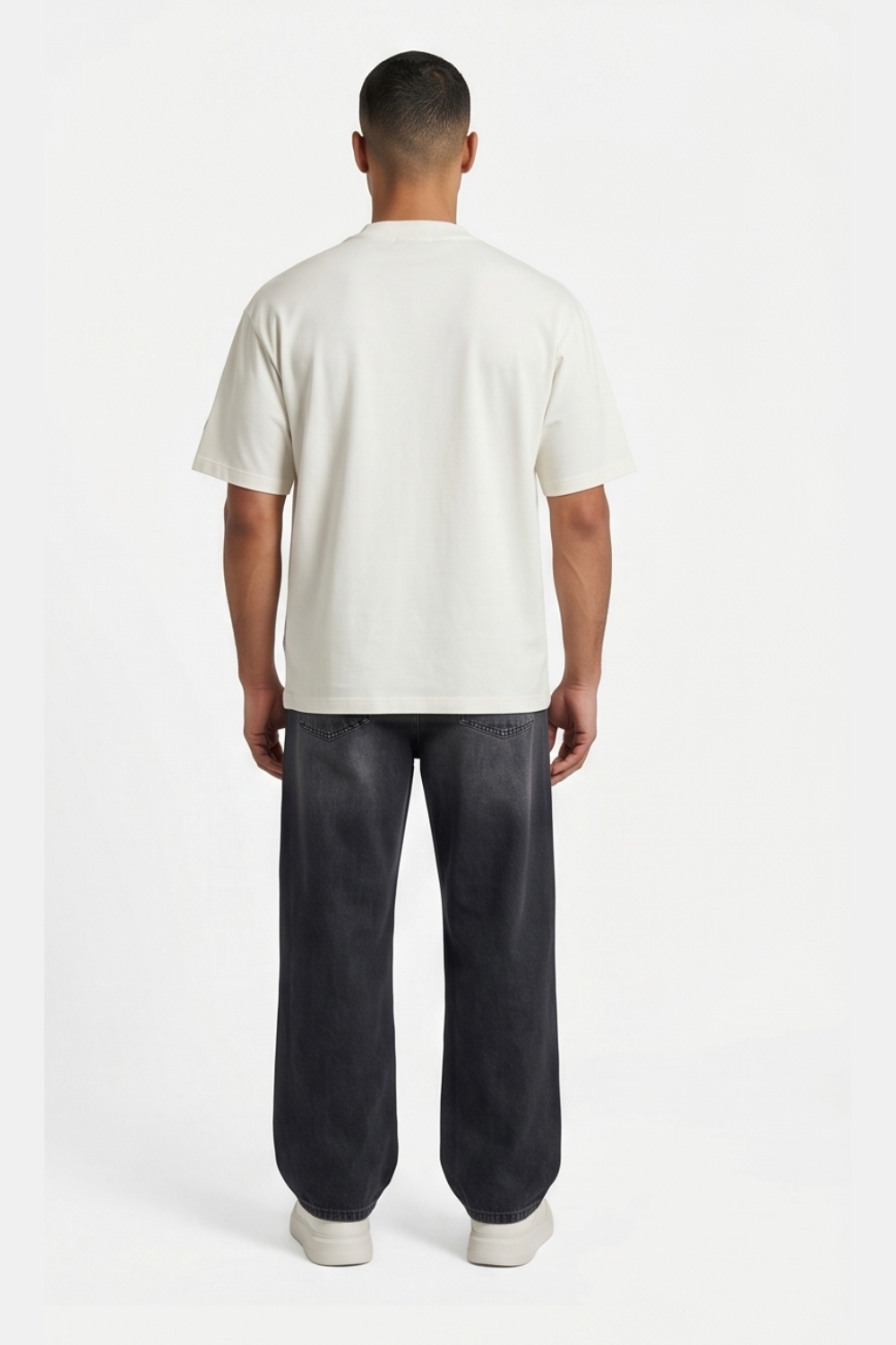 T-Shirt MONCLER Practical style combining comfort and everyday elegance.