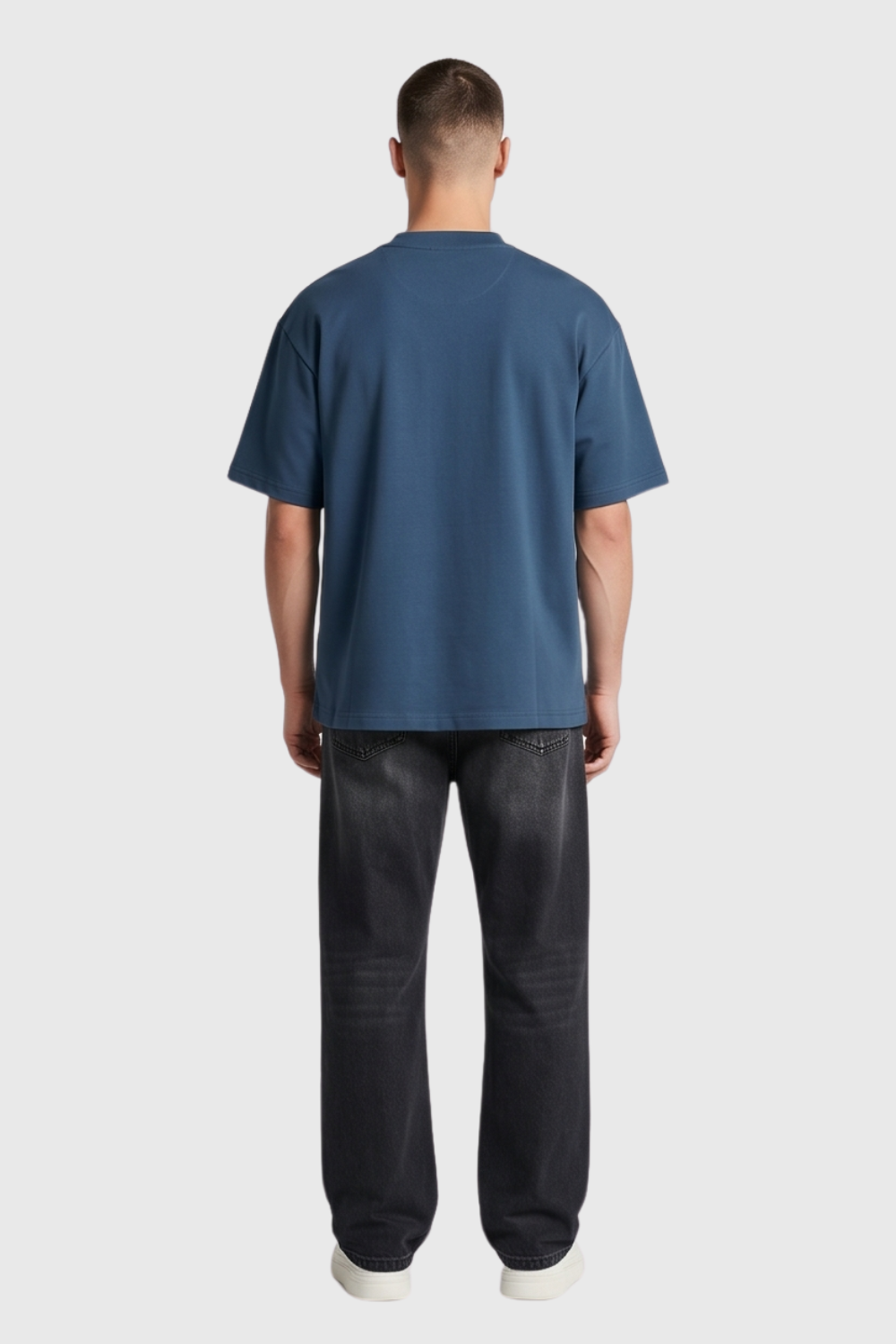 T-Shirt DIOR Clean and modern look suitable for all occasions For Men.