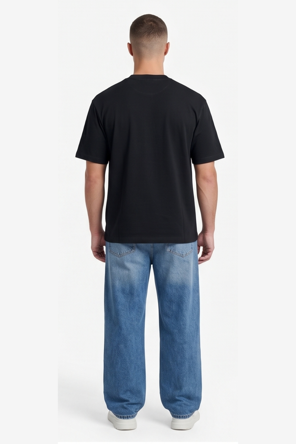T-Shirt PRADA Minimal details that add a modern touch to your outfit For Men.
