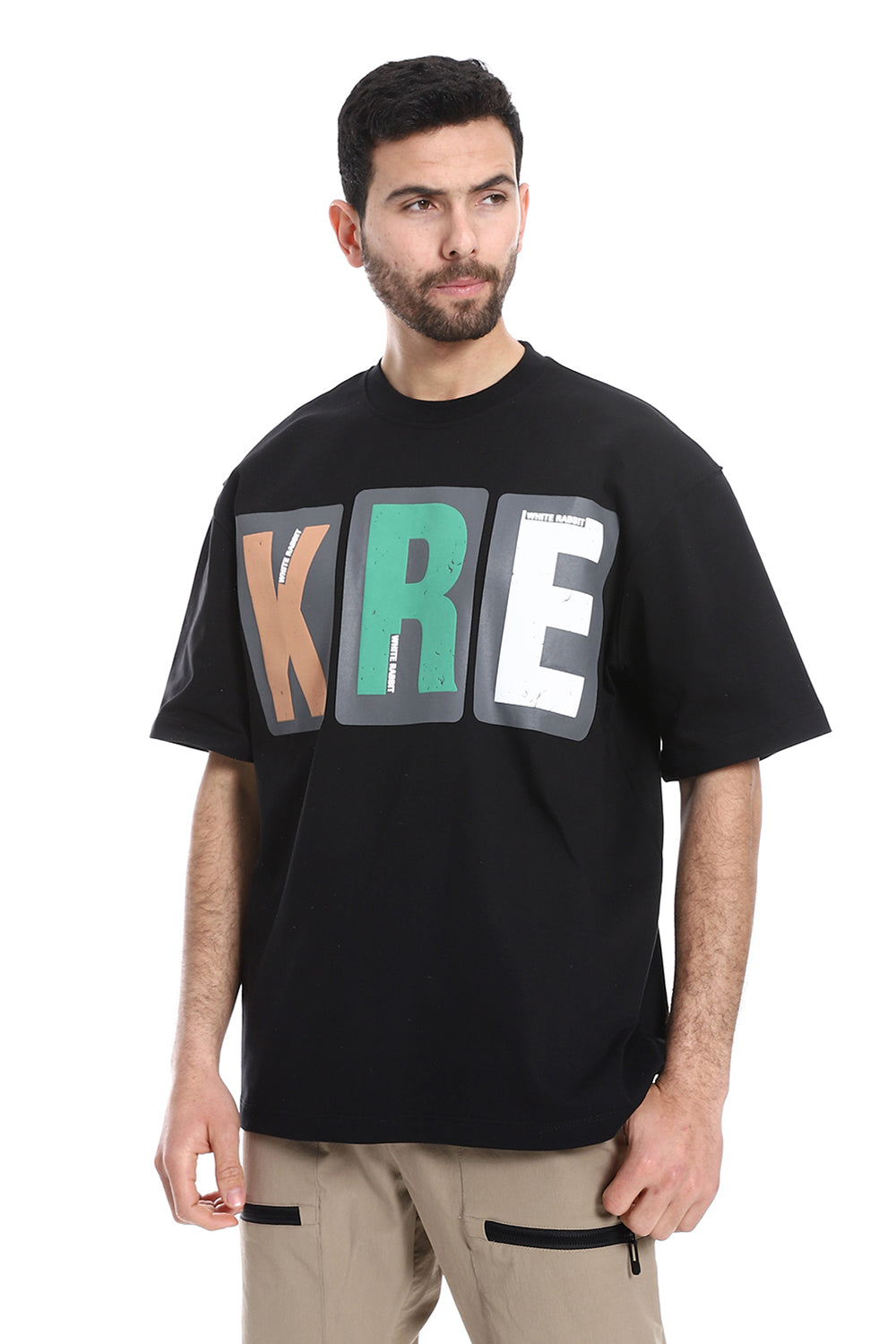 تي شيرت بياقة دائرية وطبعة "KRE" - أبيض