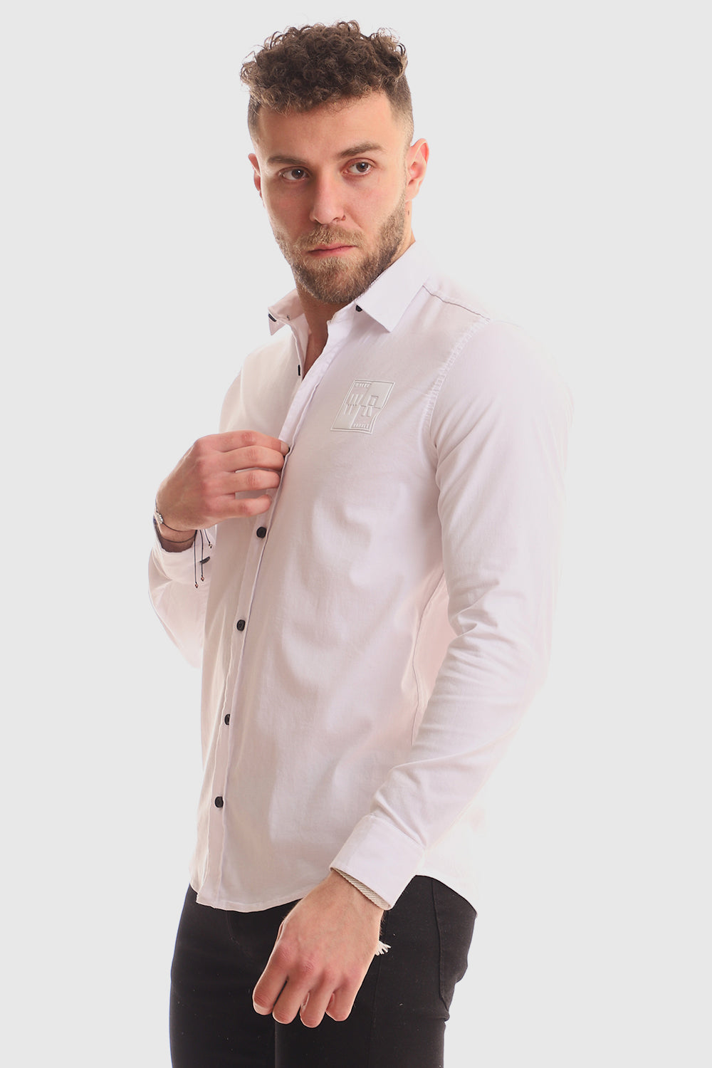 Buttons Down Pineapple Long Sleeves Shirt – White