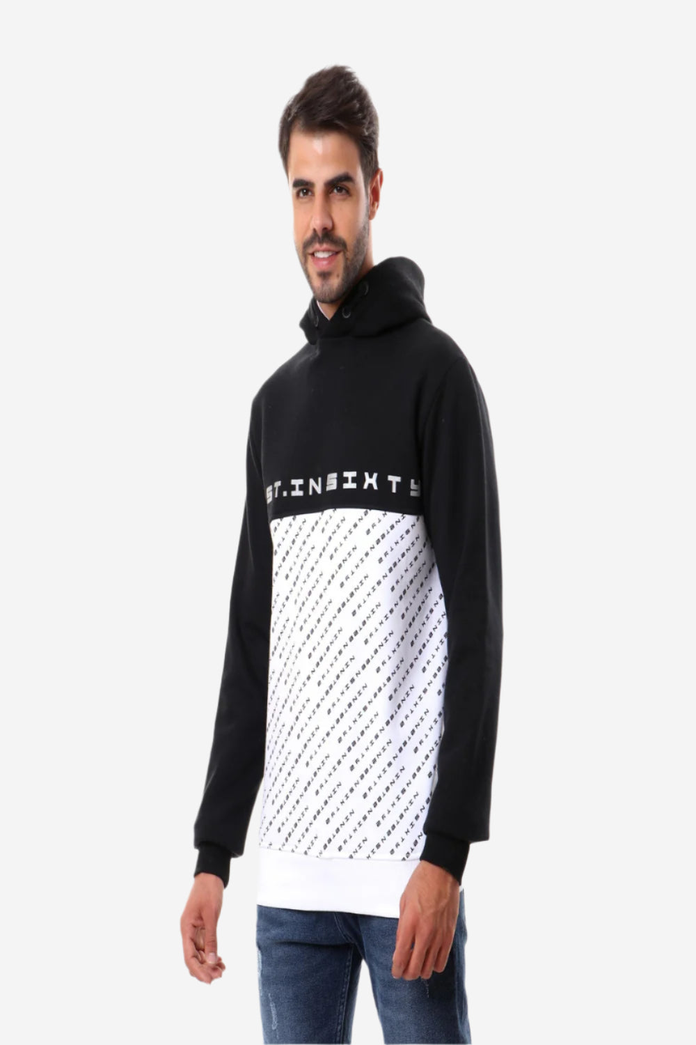 هودي مطبوع عليه حروف ثنائية اللون - أزرق فولاذي وأصفر