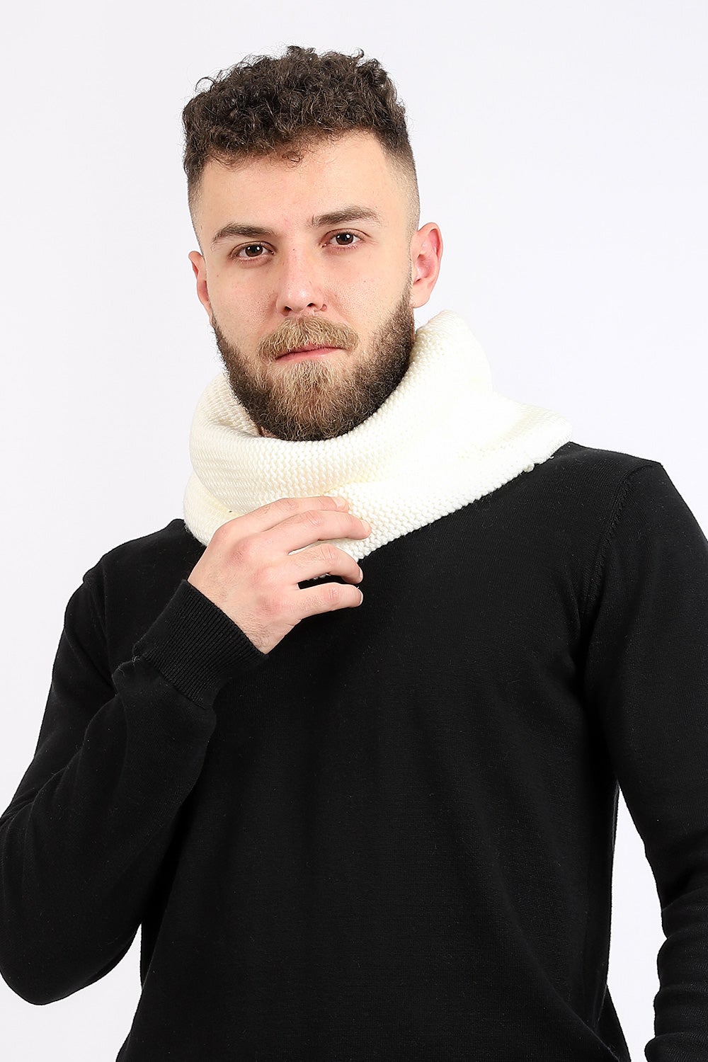 Knitted Slip On Cowl Scarf - White